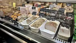 688-biocoop-publier-amphion-magasin-bio-alimentation-traiteur-charcuterie-coupe.webp